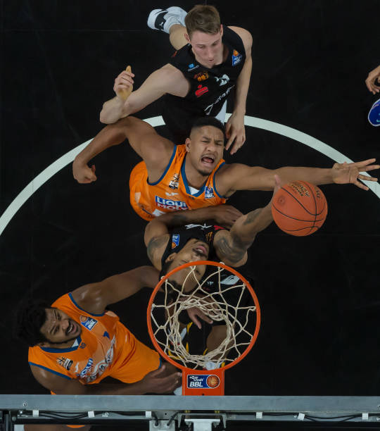 了频繁的人 了频繁的人