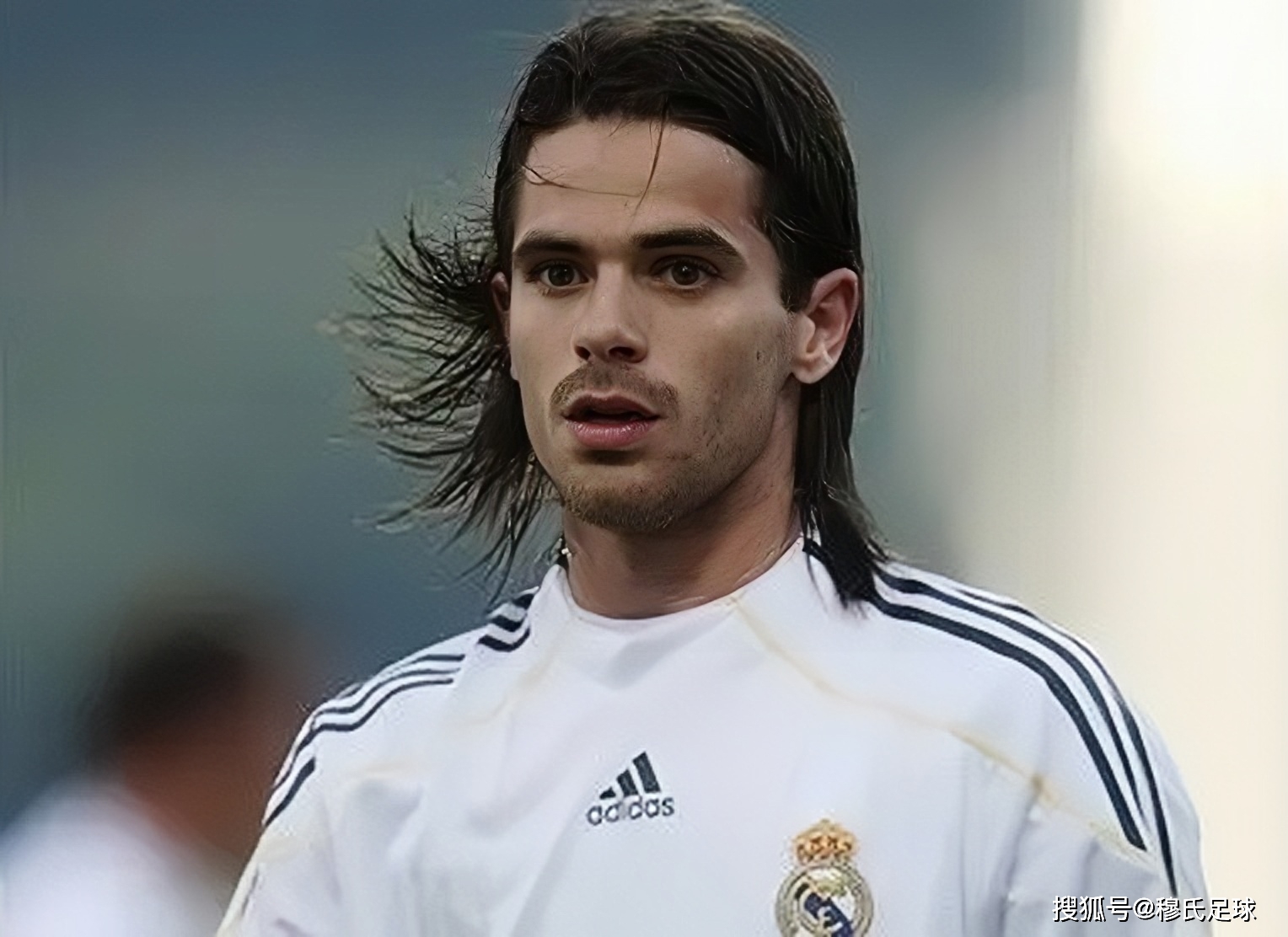 他曾在一次 他曾在一次