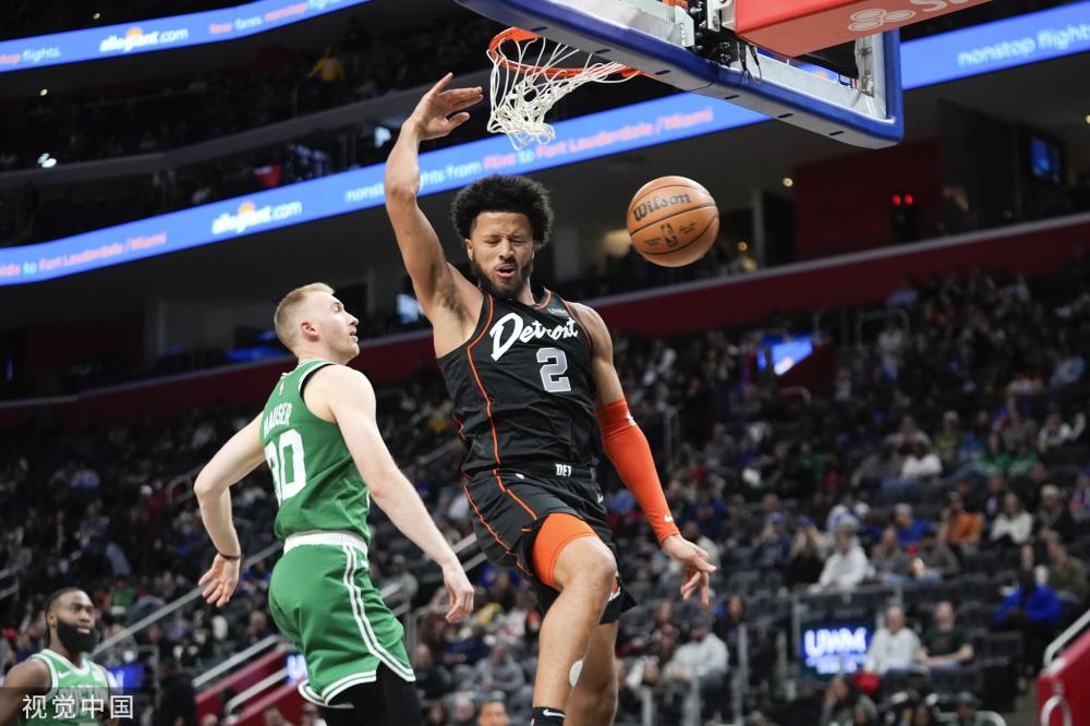 球员配合以 球员配合以