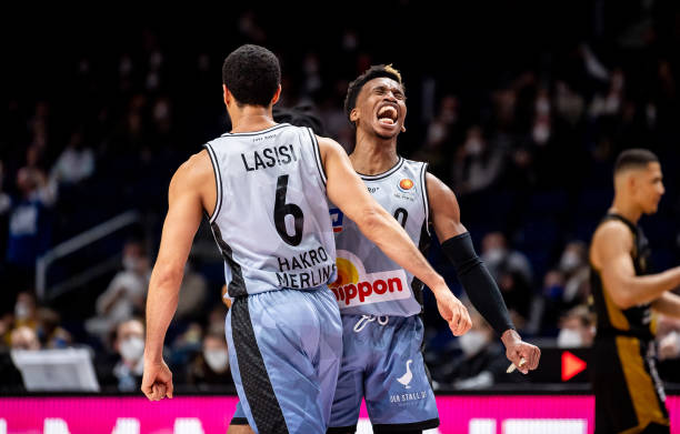 量打下了坚 量打下了坚